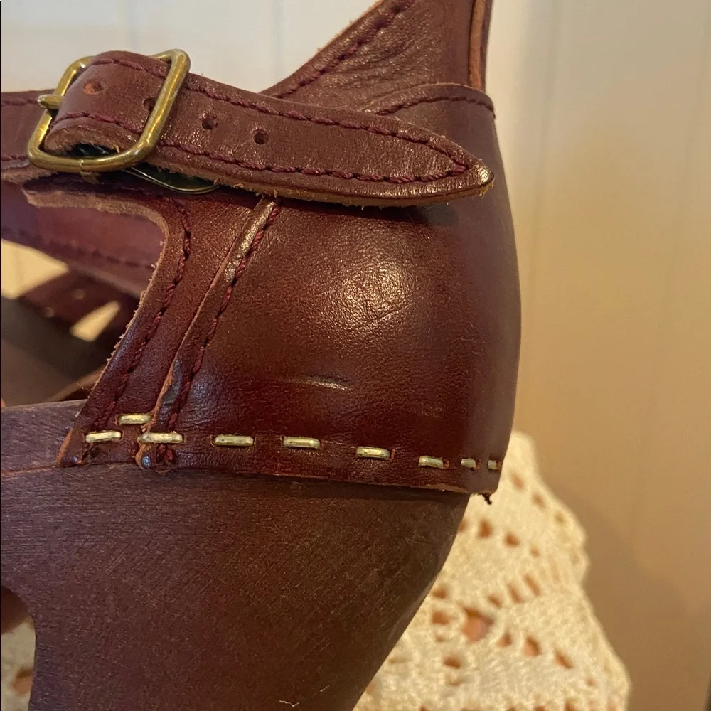 ❤️ HOST PICK ❤️ SWEDISH HASBEENS oxblood T-Strap clog heels 37 - Picture 11 of 16